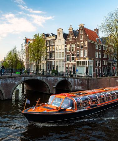 8D7N • From Dutch canals to French river cruises – your private tour, your pace.
