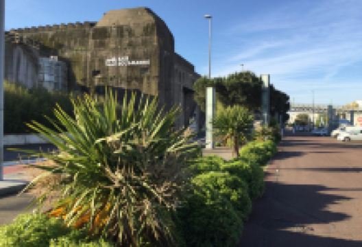 Saint-Nazaire submarine base景点图片