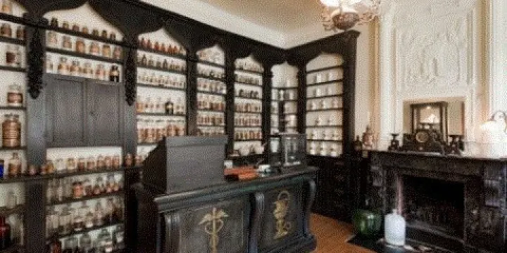 Museumapotheek oud-Rekem