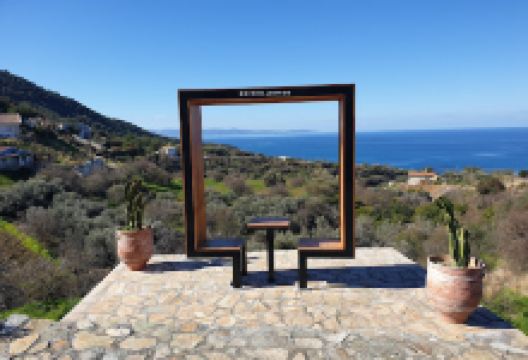 arazw pomos景点图片