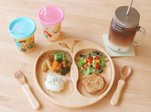 the family cafe manma