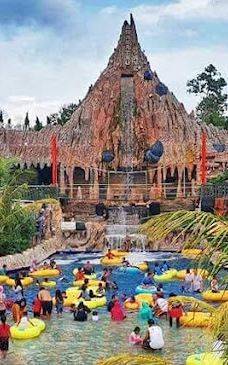Slanik Waterpark-Jati Agung
