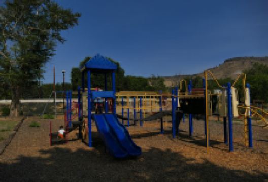 Warm Springs Community Center Play Ground景点图片
