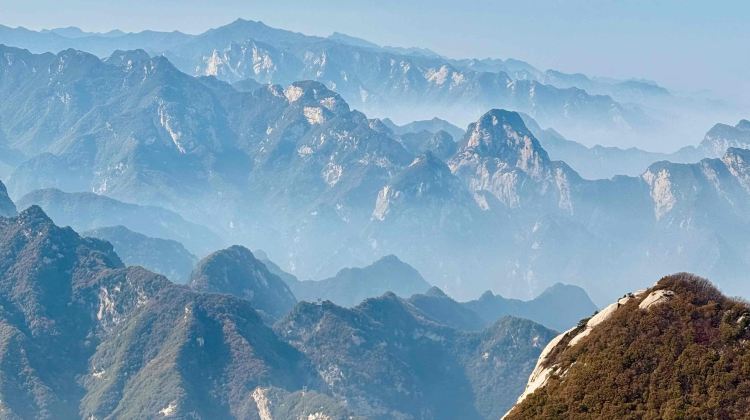 2-Day Classic Xi'an Tour Terracotta Warriors and Mt. Huashan + Song of Everlasting Sorrow
