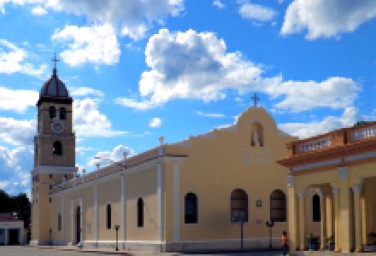 Catedral Del Santisimo Salvador De Bayamo景点图片