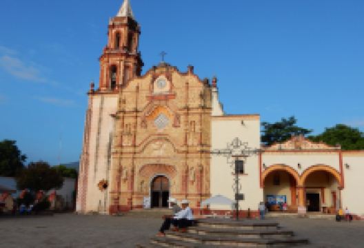 Mision Santiago Apostol景点图片