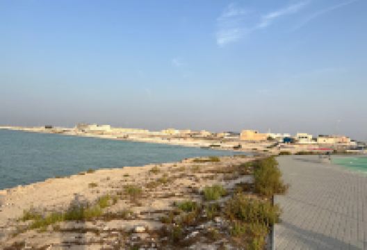 Ruwais Corniche景点图片