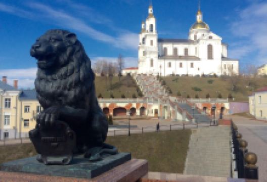 Pushkinskiy Bridge景点图片