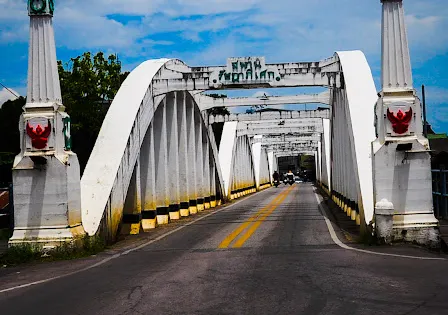 Ratsadapisek Bridge