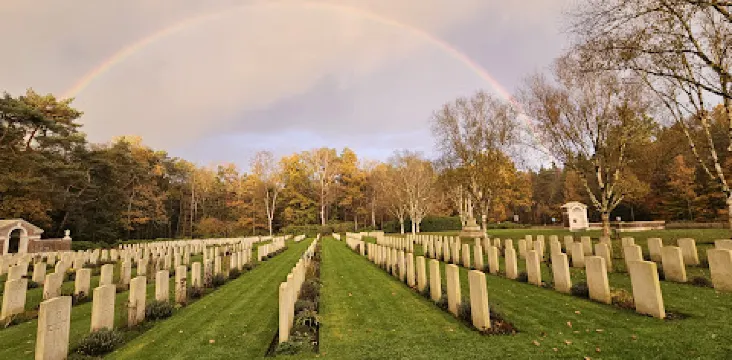 Mierlo war cemetary