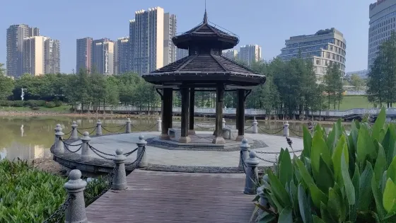 鳳凰湖公園-湖心亭