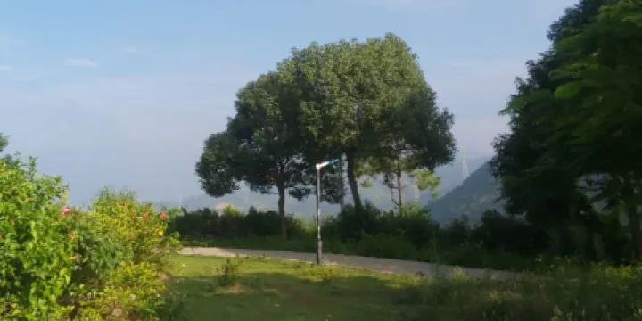 龍亨古寺山頂公園