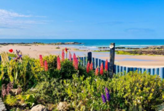 Hopeman East Beach景点图片