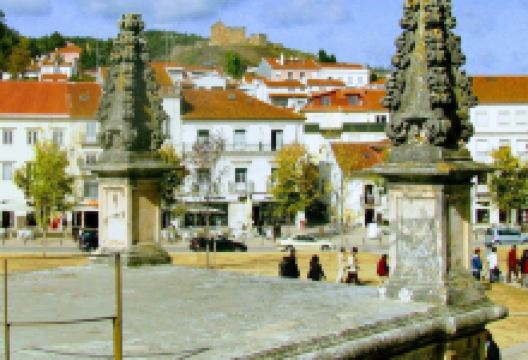 Castle of Alcobaca景点图片