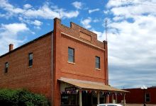 Cement Historical Museum and Jesse James Visitors Center景点图片