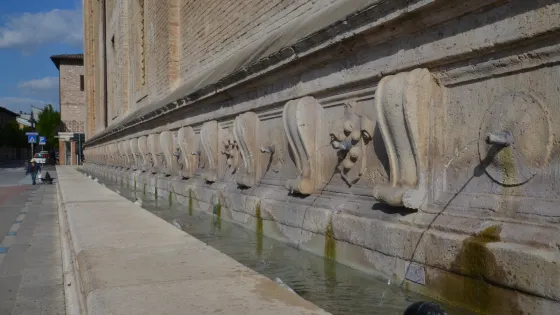 Fontana delle 26 Cannelle