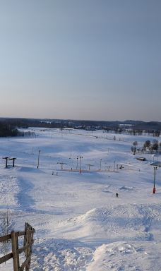 Viešura kalns-马多纳