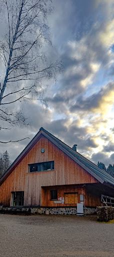 Vlčí výběh Srní (podívání zvenku)-斯尼