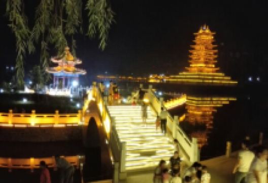 长寿文化广场景点图片