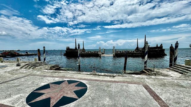 2-Day Miami Tour·Miami Beach, Vizcaya Museum and Gardens | Small Group | Free Airprot Transfer