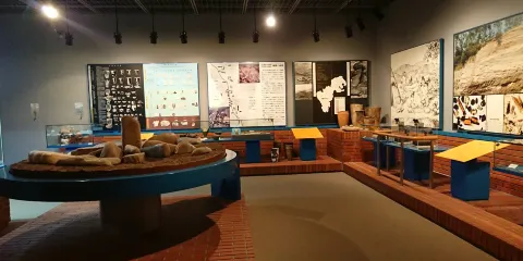 小阪町立総合博物館 郷土館