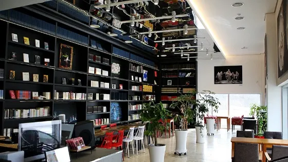 全羅北道南原市立金柄宗美術館