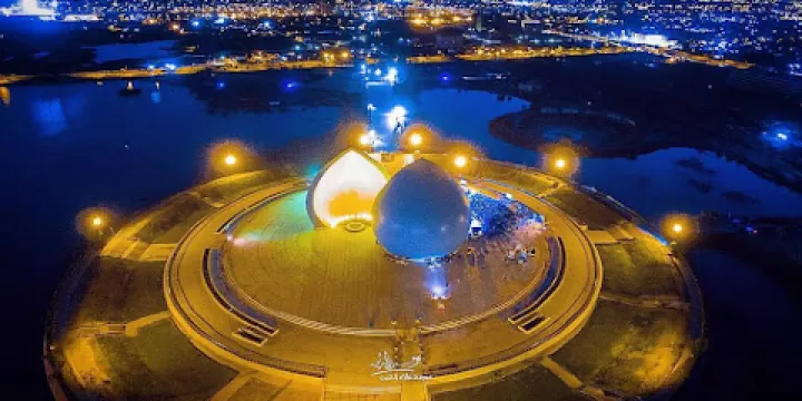 Al-Shaheed Monument