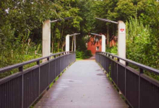 Fußgängerbrücke über die Lager Hase景点图片