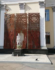 Monument to constructor Serhii Korolov-Zhytomyrs'ka city council