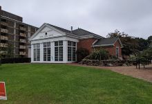 Avalon Public Library景点图片