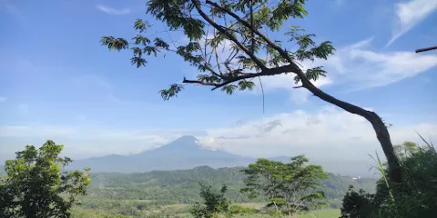 Wisata Alam Pos Mati Giritengah