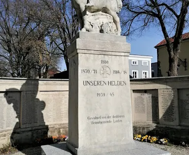Kriegerdenkmal - Laufen