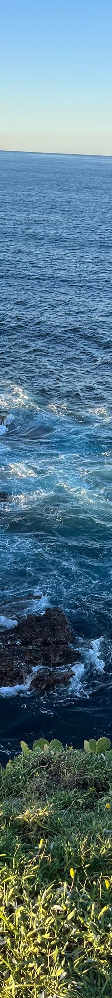 卧龙岗防波堤灯塔-卧龙岗