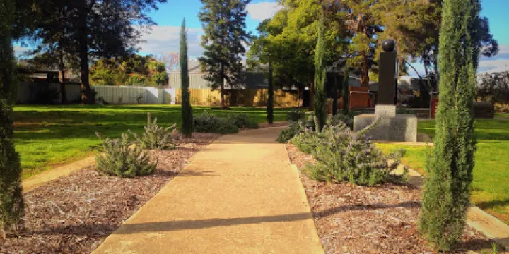 Nathalia Memorial Gardens