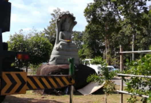 Wat Bueng Phlaram景点图片