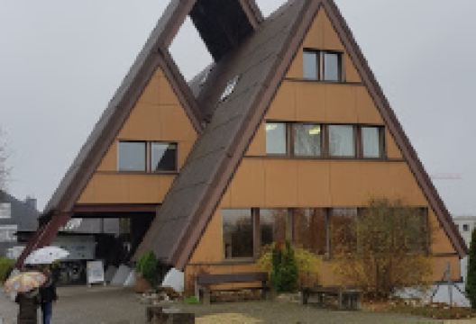 Free Evangelical community景点图片