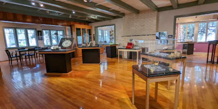 Gillespie Museum of Minerals