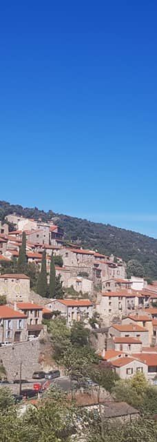 Village Abandonne de Comes-东比利牛斯山脉