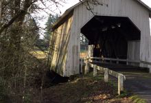 Irish Bend Covered Bridge景点图片