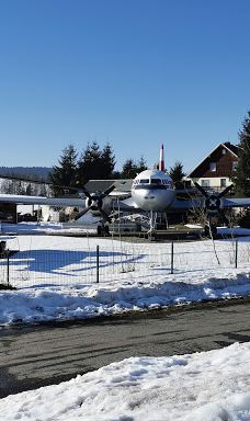 Gaststaette am Flugzeug-诺伊豪森