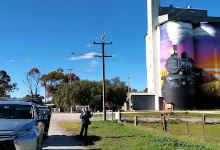 Farrell Flat Silo Art景点图片