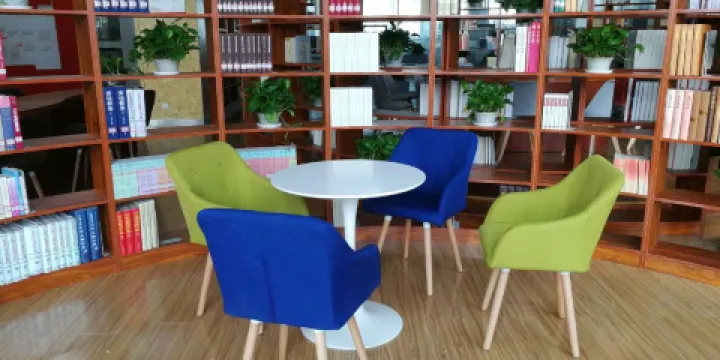 墾利區政府圖書館