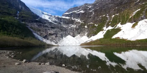 Boeyabreen Glacier