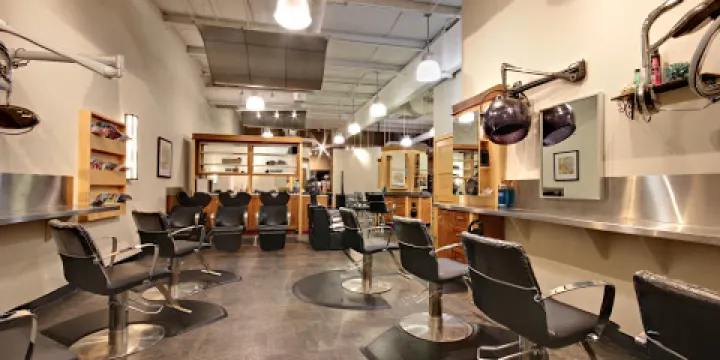 Design 1 Salon Spa - Cascade