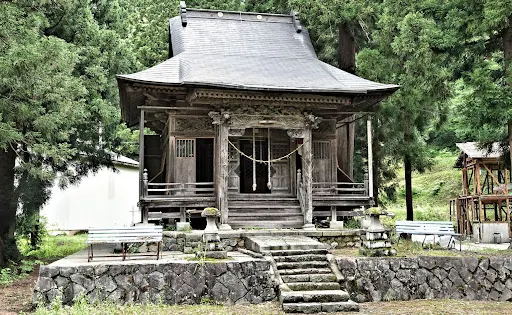 慄山沢十二社神社