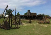 Camp de Siege Medieval景点图片
