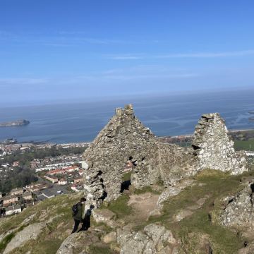 英国爱丁堡+北贝里克5日4晚拼小团