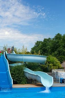 Camping Marvilla Parks - Château de Galaure-沙托纳德加洛尔