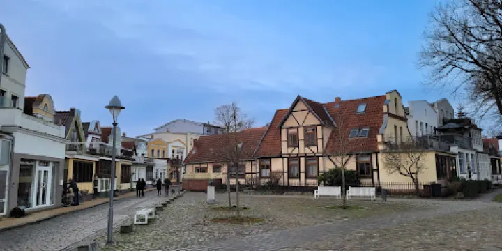 Skulptur 'Drei Klaashahns'