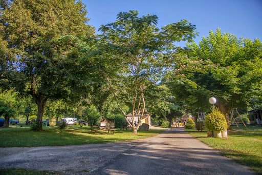 CAMPING LA RIVIERE